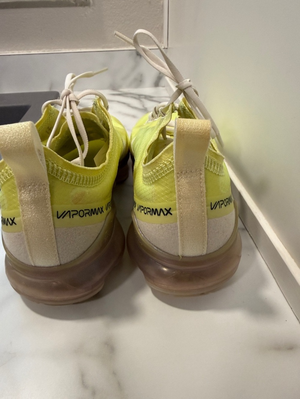 Nike Air VaporMax 2019 lime green SE women's sneakers size 7 - Picture 6 of 10